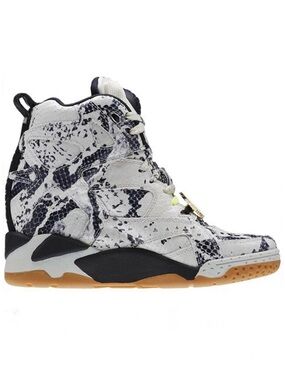 Reebok Melody Ehsani Collaborative Blacktop Pump women’s size 5 NEW!!! RARE!!!